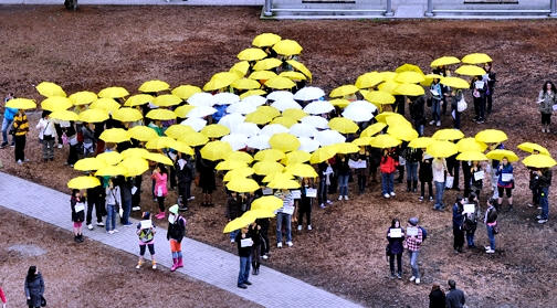 Flashmob for Daffodil Day~The Canadian Cancer Society